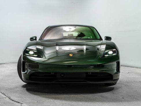 New 2026 Porsche Taycan image 10