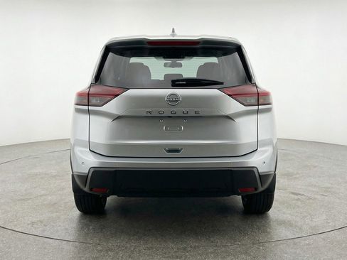 Used 2025 Nissan Rogue SV FWD image 7