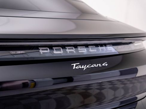 New 2026 Porsche Taycan image 37
