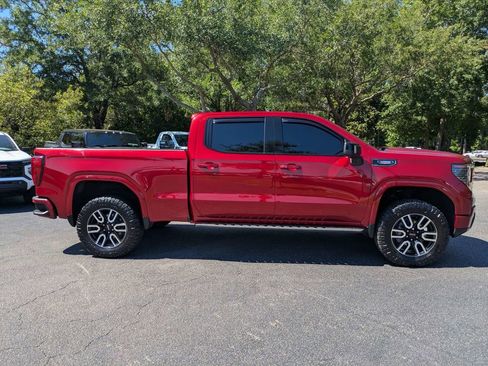 Used 2023 GMC Sierra 1500 AT4 w/ Technology Package AWD/4WD image 2
