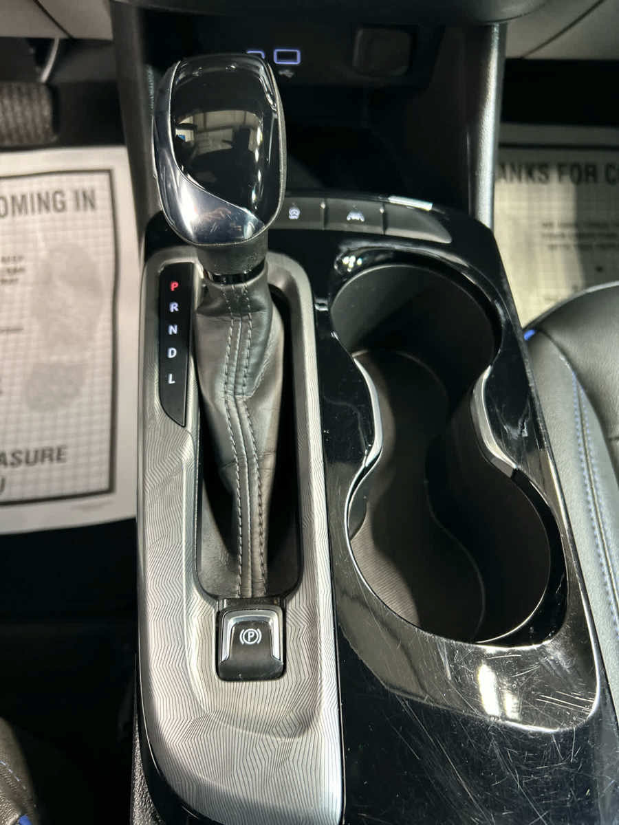 Used 2025 Buick Envista Sport Touring FWD image 6