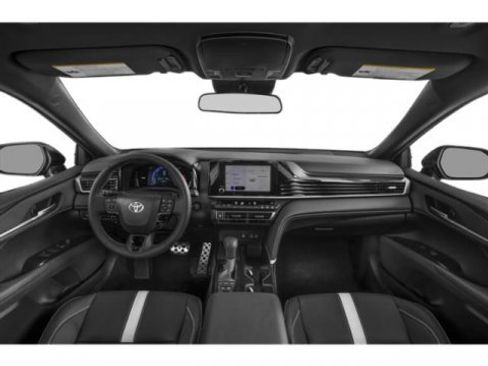 Used 2025 Toyota Camry SE FWD image 10