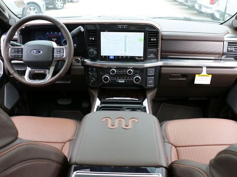 New 2026 Ford F250 King Ranch w/ FX4 Off-Road Package AWD/4WD image 32