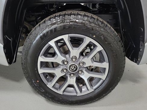 Used 2022 Toyota Tundra 1794 Edition AWD/4WD image 8