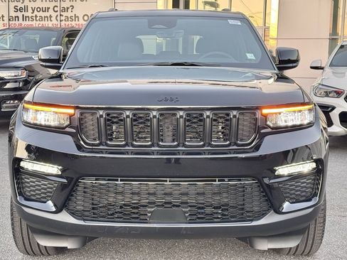 New 2025 Jeep Grand Cherokee Limited w/ Black Appearance Package image 2