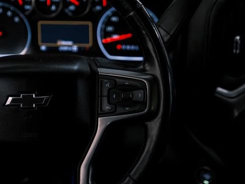 Used 2019 Chevrolet Silverado 1500 LT Trail Boss w/ Convenience Package image 18