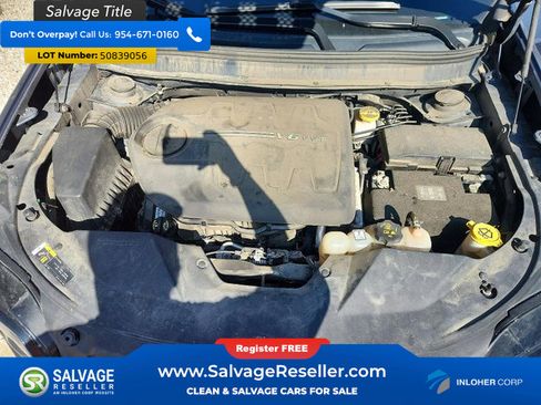 Used 2019 Jeep Cherokee Trailhawk AWD/4WD image 16