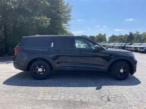 New 2025 Ford Explorer 4WD Police Interceptor image 2