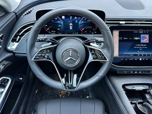 Used 2025 Mercedes-Benz E 450 4MATIC All-Terrain Wagon image 13
