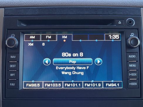 Used 2007 GMC Yukon SLT w/ SLT Preferred Equipment Group image 32