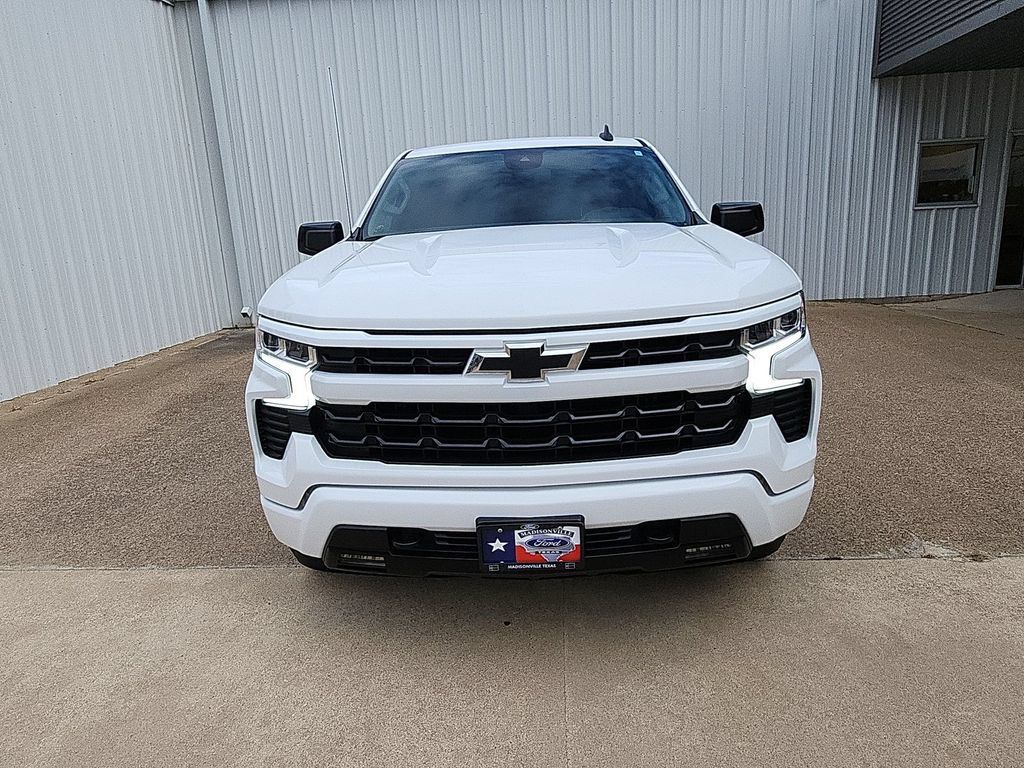Used 2024 Chevrolet Silverado 1500 RST AWD/4WD image 3