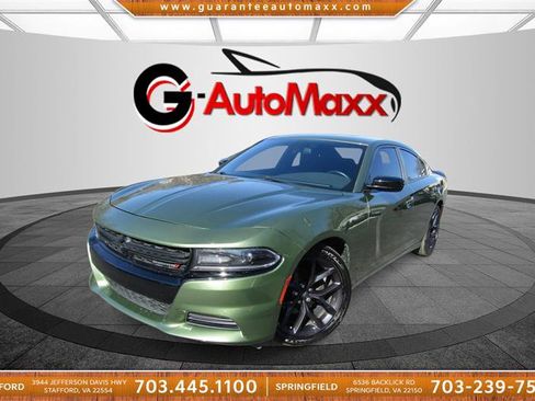 Used 2020 Dodge Charger SXT w/ Blacktop Package image 1
