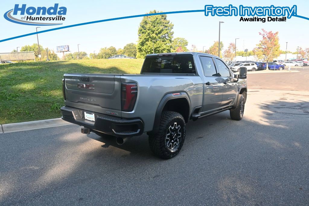 Used 2024 GMC Sierra 2500 AT4X AWD/4WD image 4