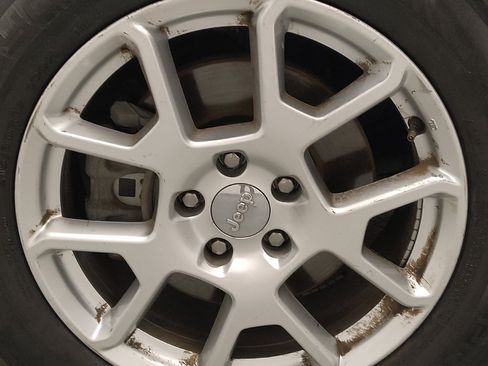 Used 2020 Jeep Renegade Latitude FWD image 31