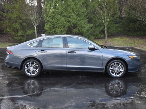 New 2026 Honda Accord EX-L image 9