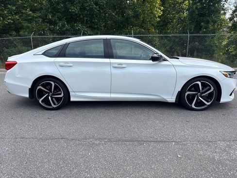 Used 2021 Honda Accord Sport image 4