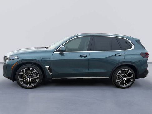 New 2026 BMW X5 xDrive50e w/ Climate Comfort Package image 6