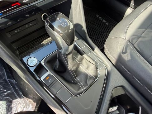 New 2026 Volkswagen Taos SE FWD image 26