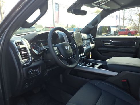 New 2026 RAM 1500 Big Horn AWD/4WD image 14