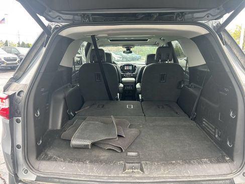 Used 2018 Chevrolet Traverse LT w/ LPO, Floor Liner Package AWD/4WD image 16
