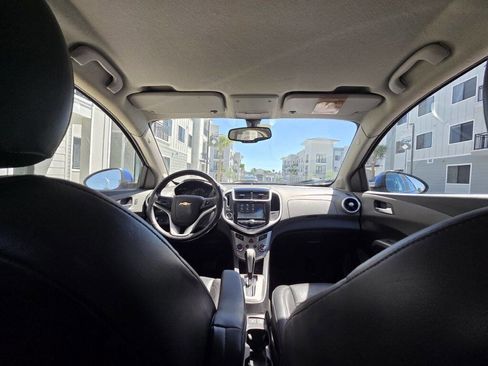 Used 2017 Chevrolet Sonic Premier FWD image 17