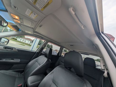 Used 2011 Subaru Forester 2.5X Touring w/ Rugged Pkg 1F AWD/4WD image 28