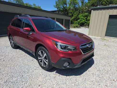 Used 2019 Subaru Outback 2.5i Limited w/ Popular Package #2 AWD/4WD image 9