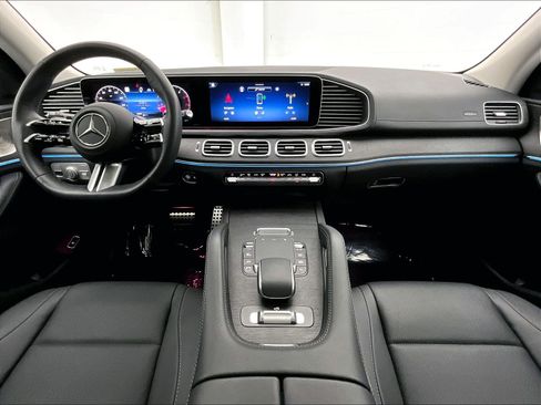 Used 2026 Mercedes-Benz GLS 450 4MATIC image 14