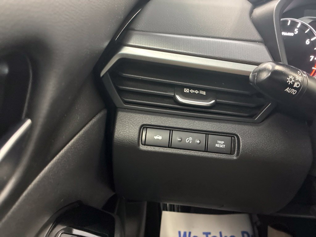 Used 2023 Nissan Altima 2.5 SR AWD/4WD image 37