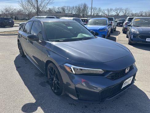 Certified 2025 Honda Civic Sport image 2