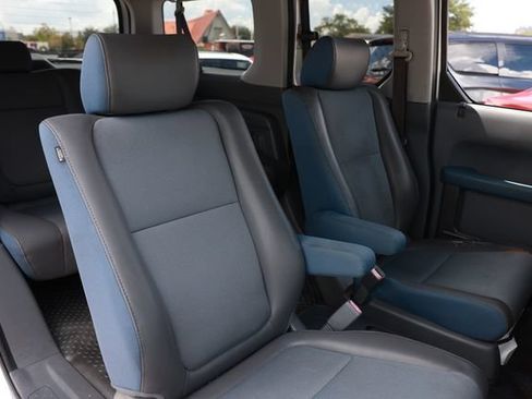 Used 2004 Honda Element EX image 19