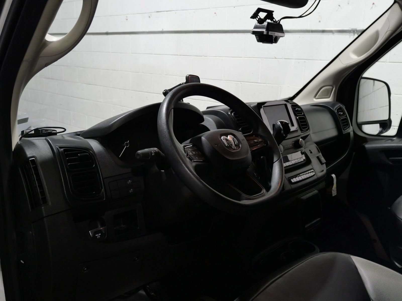 Used 2023 RAM ProMaster 2500 FWD image 10