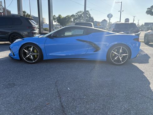 Used 2023 Chevrolet Corvette Stingray Premium Conv w/ Z51 Performance Package RWD image 4