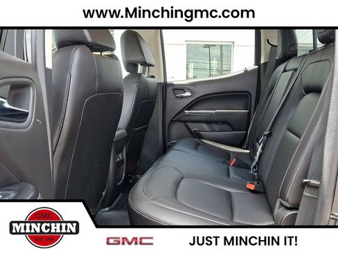 Used 2016 Chevrolet Colorado LT w/ Midnight Edition AWD/4WD image 10