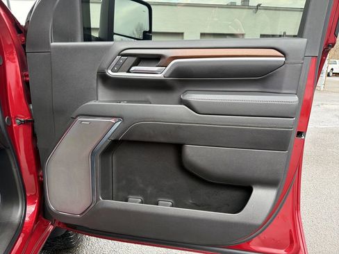 Used 2024 GMC Sierra 2500 Denali w/ Denali Reserve Package image 14