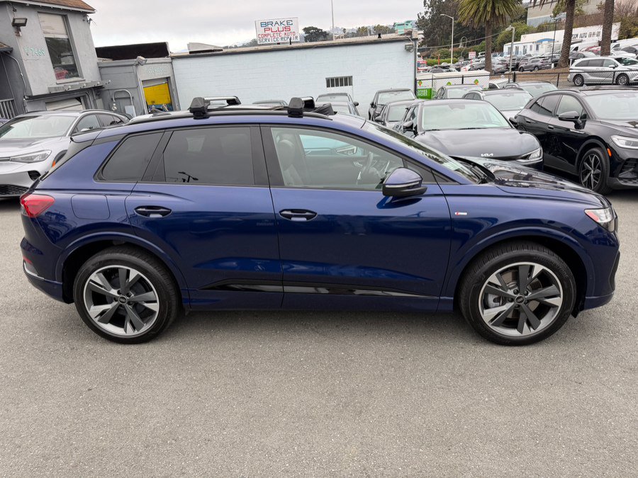 Used 2023 Audi Q4 e-tron Prestige w/ Black Optic Package AWD/4WD image 4