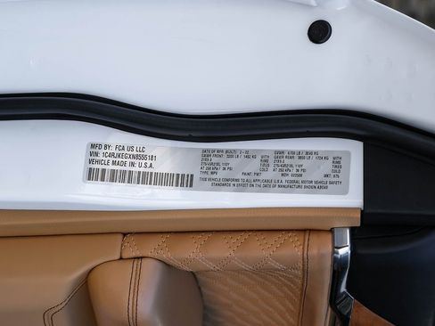 Used 2022 Jeep Grand Cherokee L Summit image 73