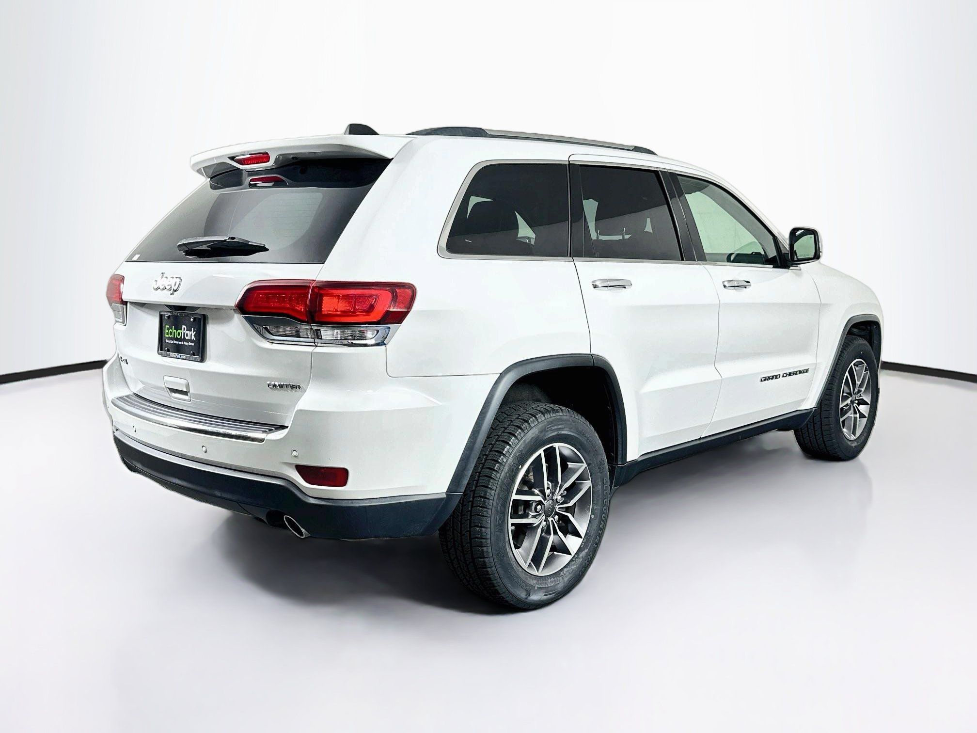 Used 2021 Jeep Grand Cherokee Limited AWD/4WD image 9