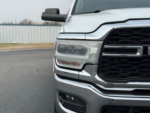 Used 2019 RAM 2500 Tradesman w/ Safety Group image 4