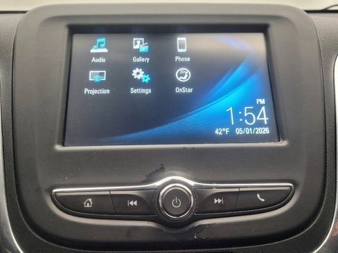 Used 2018 Chevrolet Equinox LT FWD image 25