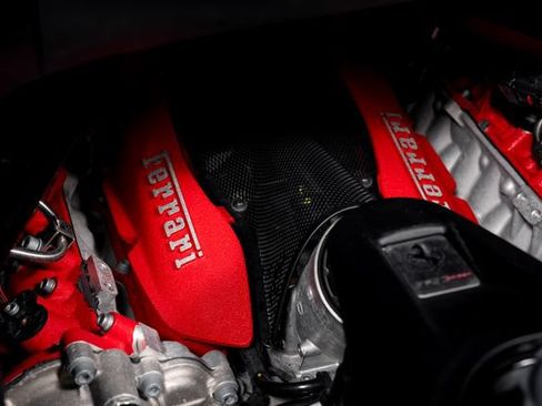 Used 2024 Ferrari SF90 Spider AWD/4WD image 12