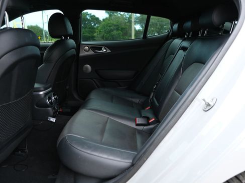 Used 2019 Kia Stinger GT1 image 21