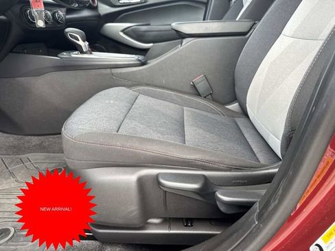 Used 2024 Chevrolet Trax RS w/ Sunroof Package image 10