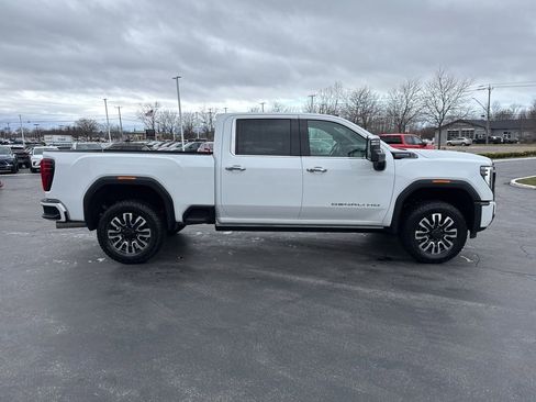 New 2026 GMC Sierra 2500 Denali Ultimate w/ Max Trailering Package image 8