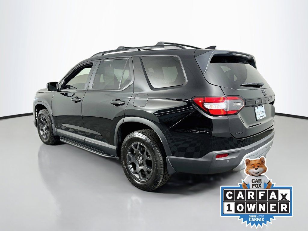 Used 2023 Honda Pilot TrailSport image 6