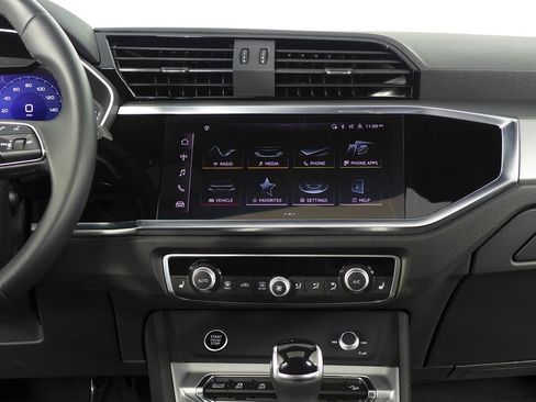 Used 2025 Audi Q3 2.0T Premium Plus w/ Premium Plus Package image 26