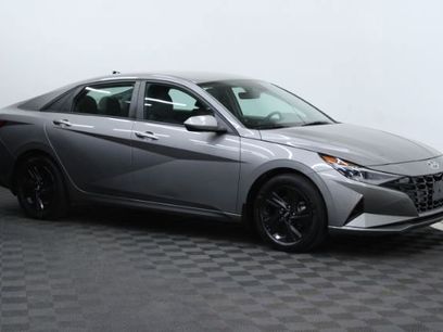 Used 2022 Hyundai Elantra Blue