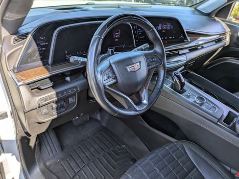 Used 2023 Cadillac Escalade Sport Platinum w/ LPO, ONYX Package AWD/4WD image 8