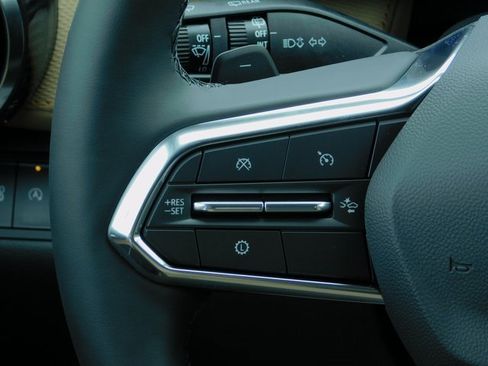 New 2026 Chevrolet Equinox ACTIV w/ Safety and Technology Package image 17