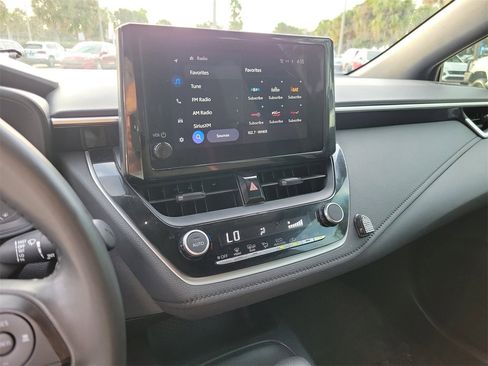 Used 2023 Toyota Corolla SE image 23